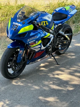 Suzuki Gsxr Gsxr 750 k7, снимка 1