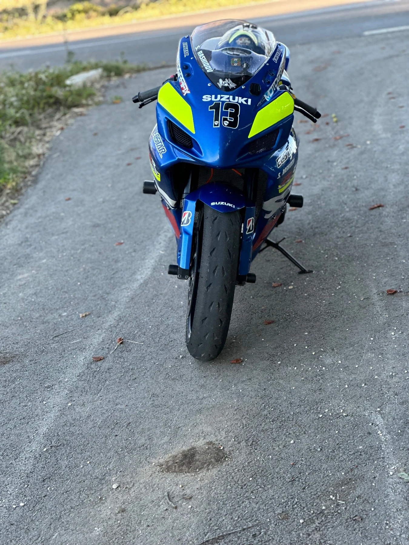 Suzuki Gsxr Gsxr 750 k7 - изображение 3