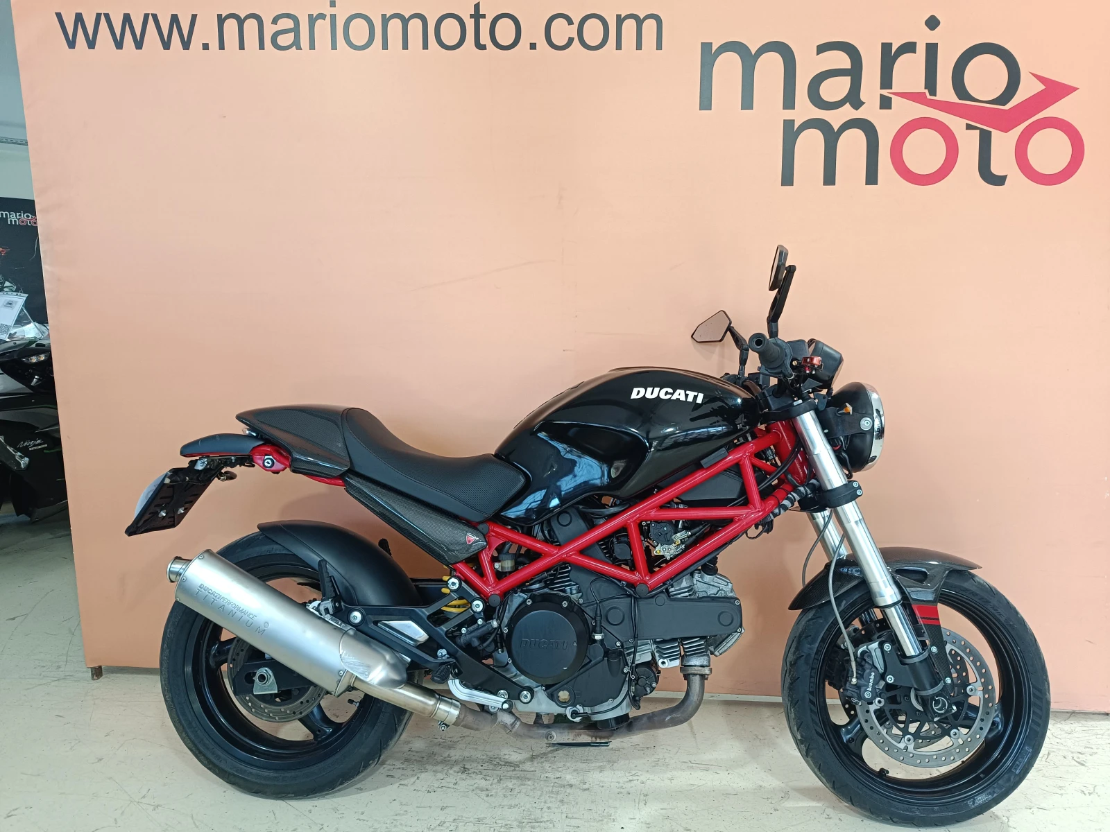 Ducati Monster 695