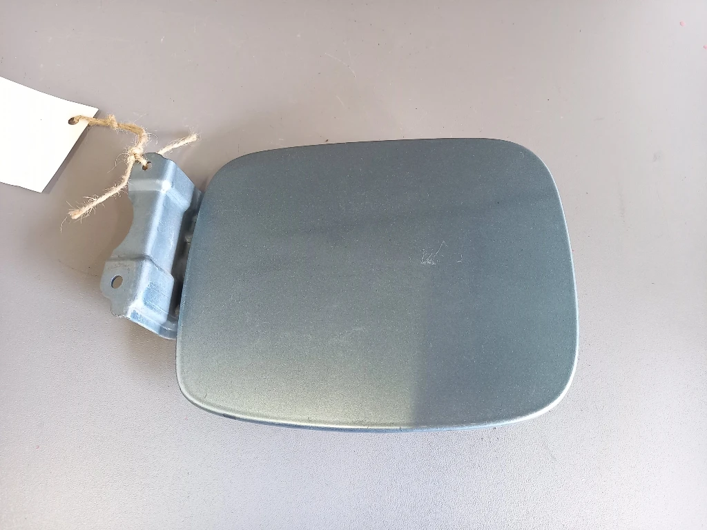 Капачка резервоар външна Мазда Примаси 2.0д 