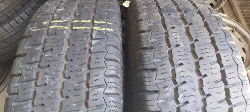 Гуми Зимни 205/70R16, снимка 3 - Гуми и джанти - 33539700