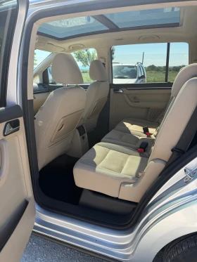 VW Touran 2.0/140кс Панорама, Кожа, Ксенон, Лед фарове, Нави, снимка 10