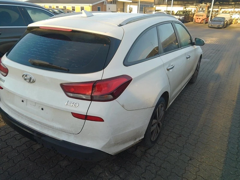 Hyundai I30 1, 4Turbo GDI, снимка 7 - Автомобили и джипове - 34859723