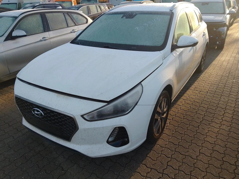 Hyundai I30 1, 4Turbo GDI, снимка 5 - Автомобили и джипове - 34859723