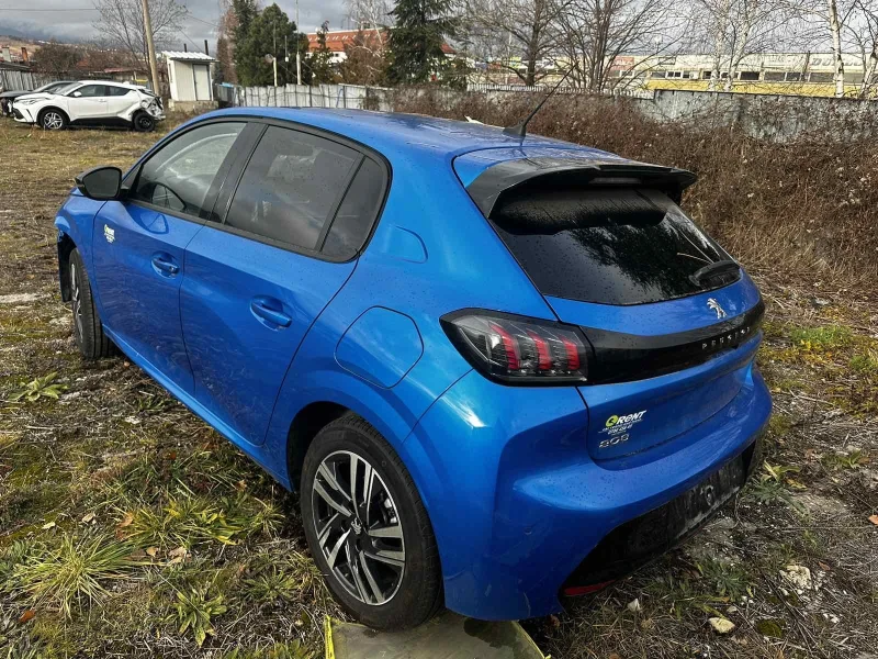 Peugeot 208, снимка 8 - Автомобили и джипове - 48620240