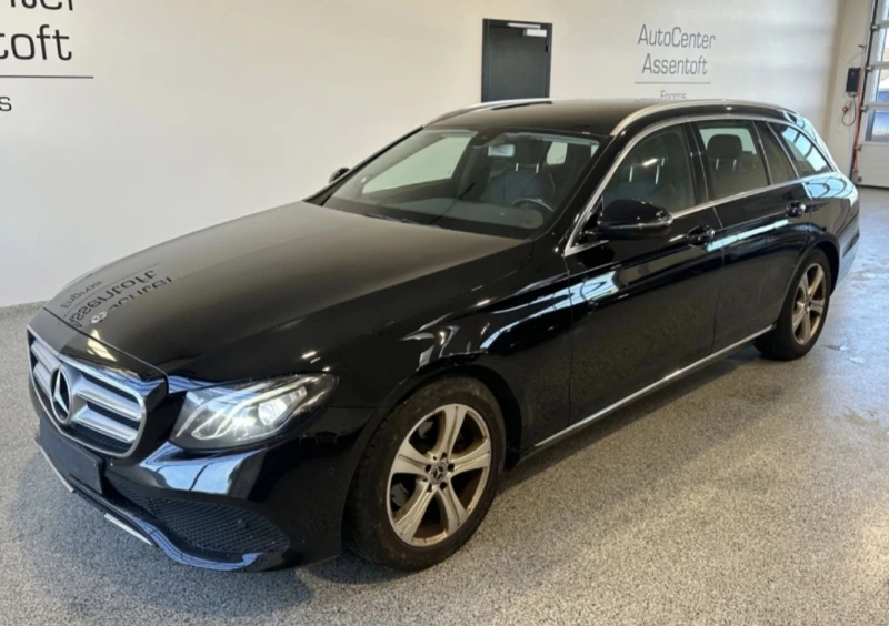 Mercedes-Benz E 220 ТОП ЦЕНА, снимка 1 - Автомобили и джипове - 48700296