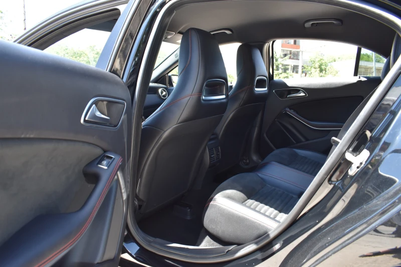 Mercedes-Benz A 200 AMG-LINE* FULL-LED, снимка 11 - Автомобили и джипове - 51091884