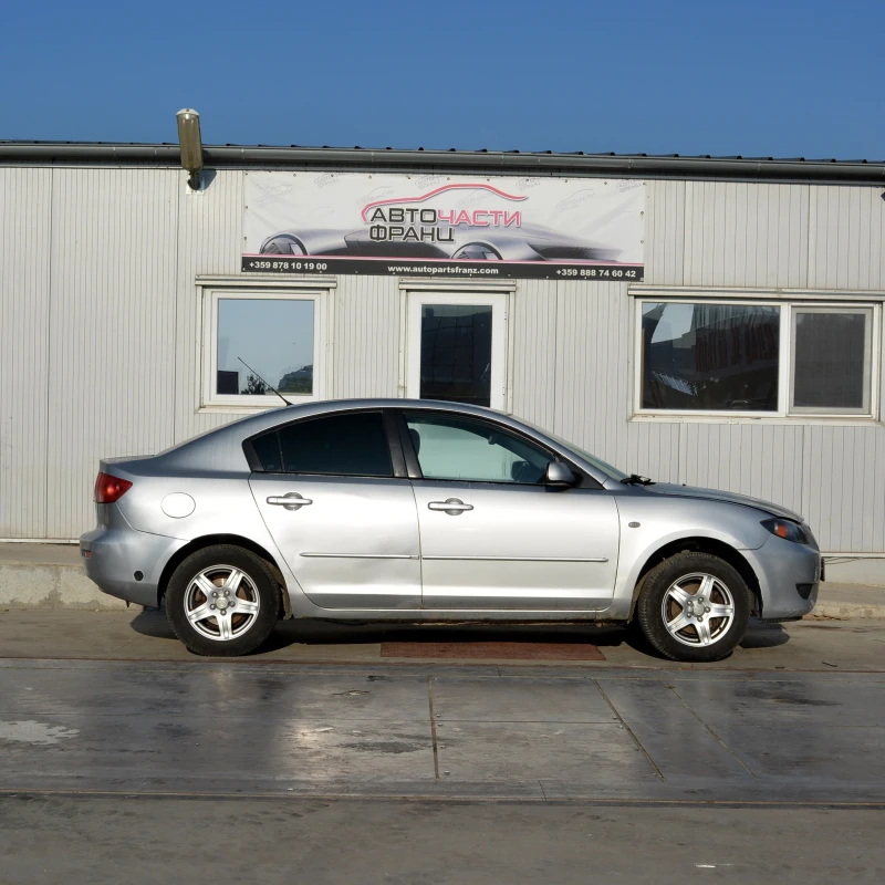 Mazda 3 1.6 i, снимка 3 - Автомобили и джипове - 52166918