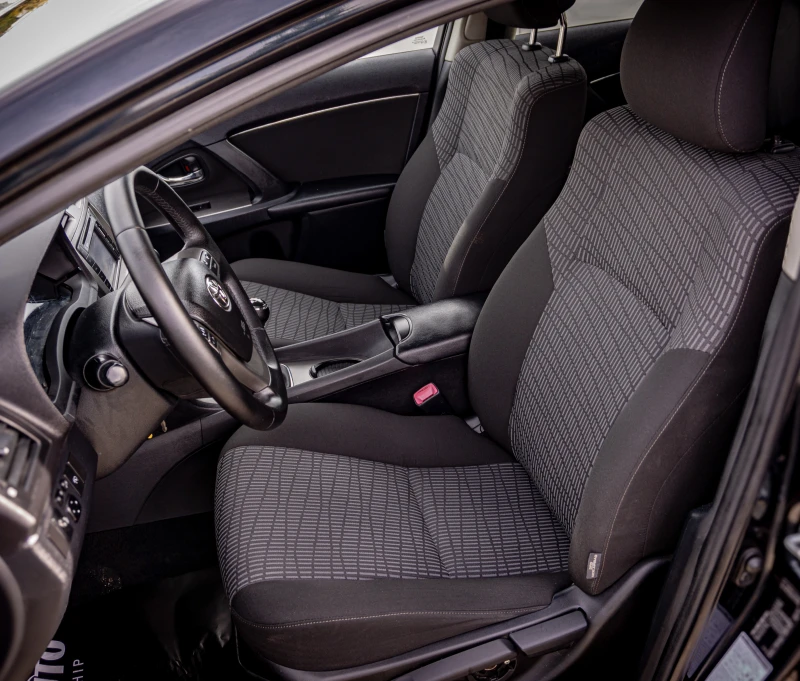 Toyota Avensis 1.8 VVT-i | С ГАРАНЦИЯ | КАМЕРА | НАВИ | ТОП!!!, снимка 14 - Автомобили и джипове - 52391459