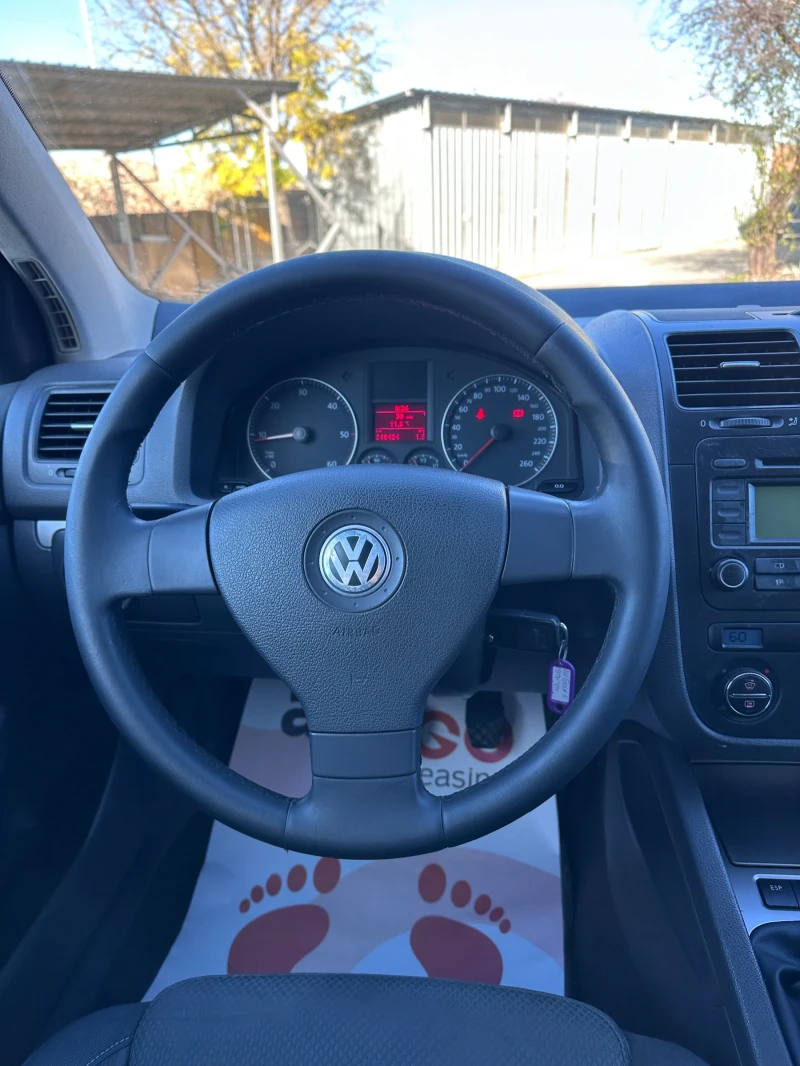 VW Golf 1.9TDI - КЛИМАТРОНИК, снимка 12 - Автомобили и джипове - 52412803