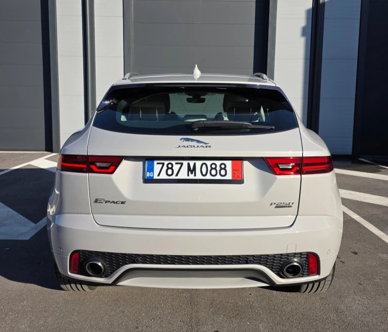Jaguar E-pace 2.0 SE R DYNAMIC P250 , снимка 6 - Автомобили и джипове - 52426518