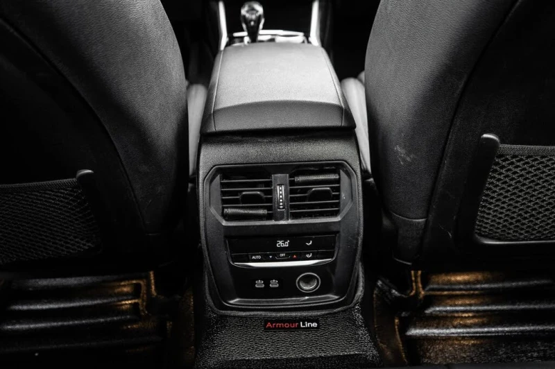 BMW 330 i* XDRIVE* ШИБИДАХ* ПОДГРЕВ* КАМЕРА* CARPLAY, снимка 15 - Автомобили и джипове - 53599645