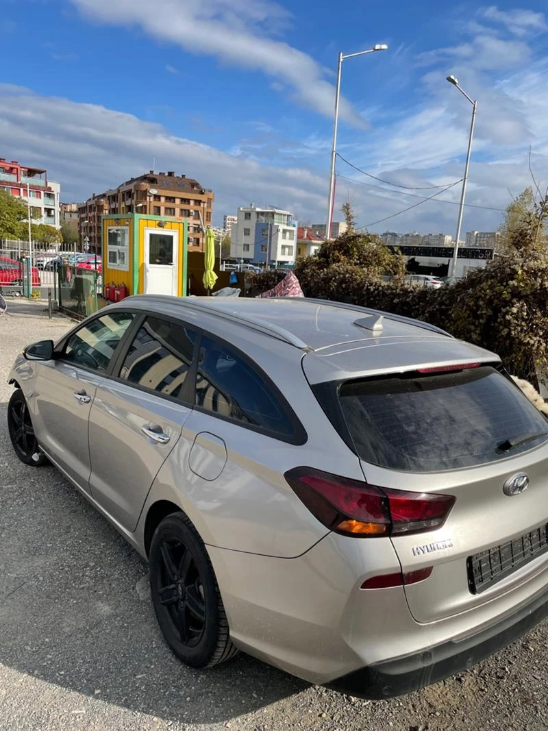 Hyundai I30 1,4Turbo GDI, снимка 6 - Автомобили и джипове - 34859723