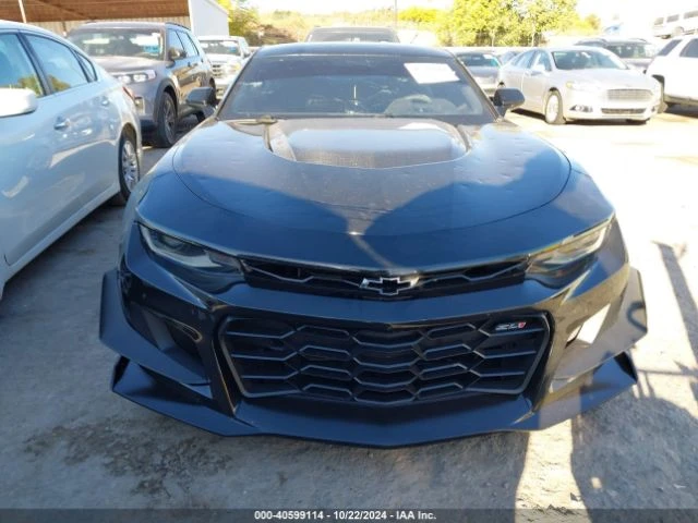 Chevrolet Camaro ZL1, 6.2L V-8, SUPERCHARGER, снимка 1 - Автомобили и джипове - 48323435