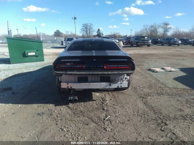 Dodge Challenger SRT 392, снимка 16 - Автомобили и джипове - 48785632