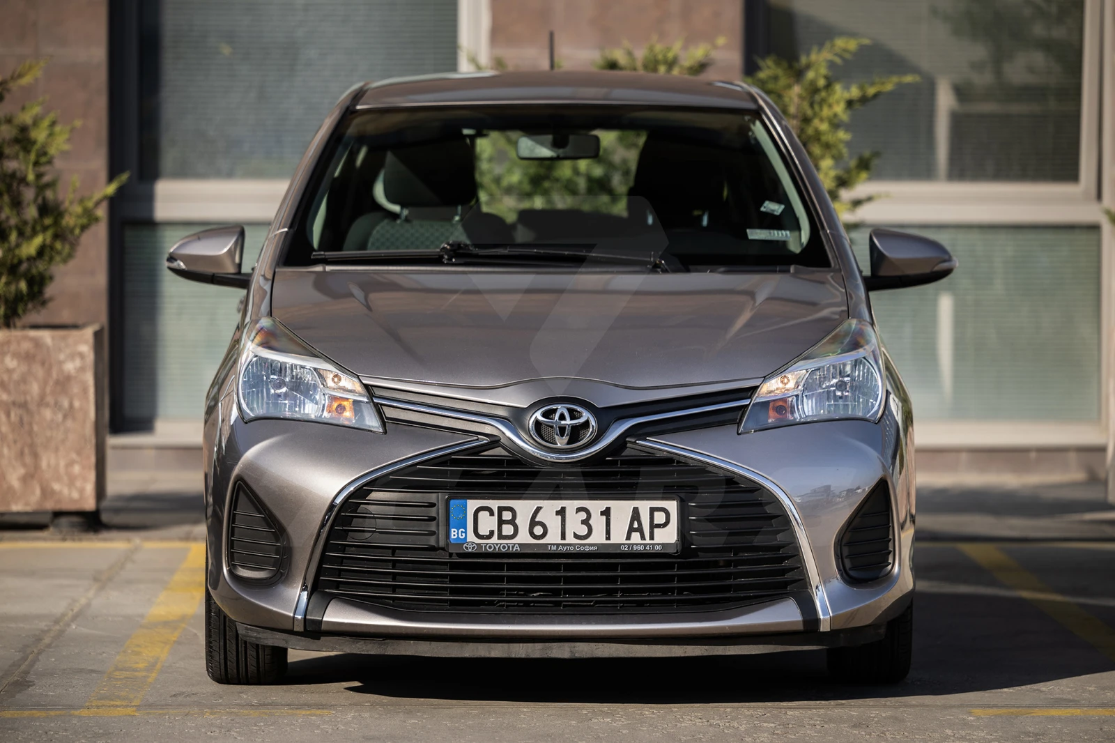 Toyota Yaris 1.0 VVT-i * ЕДИН СОБСТВЕНИК* ЛИЗИНГ*  - изображение 2