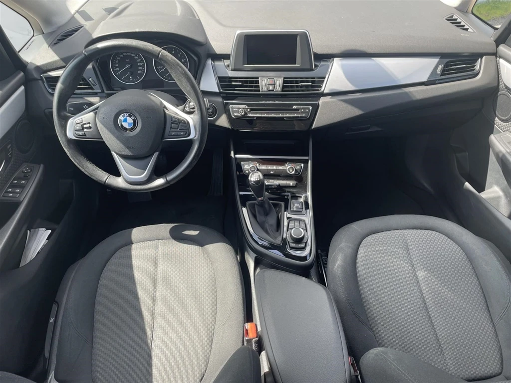 BMW 218 Active Tourer - изображение 7