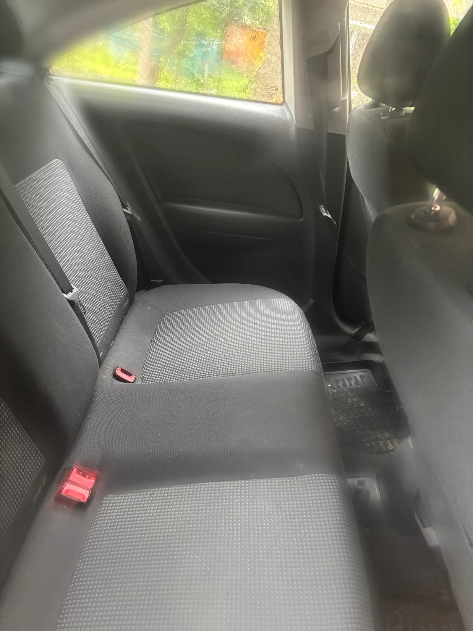Opel Corsa 1.4 - изображение 8