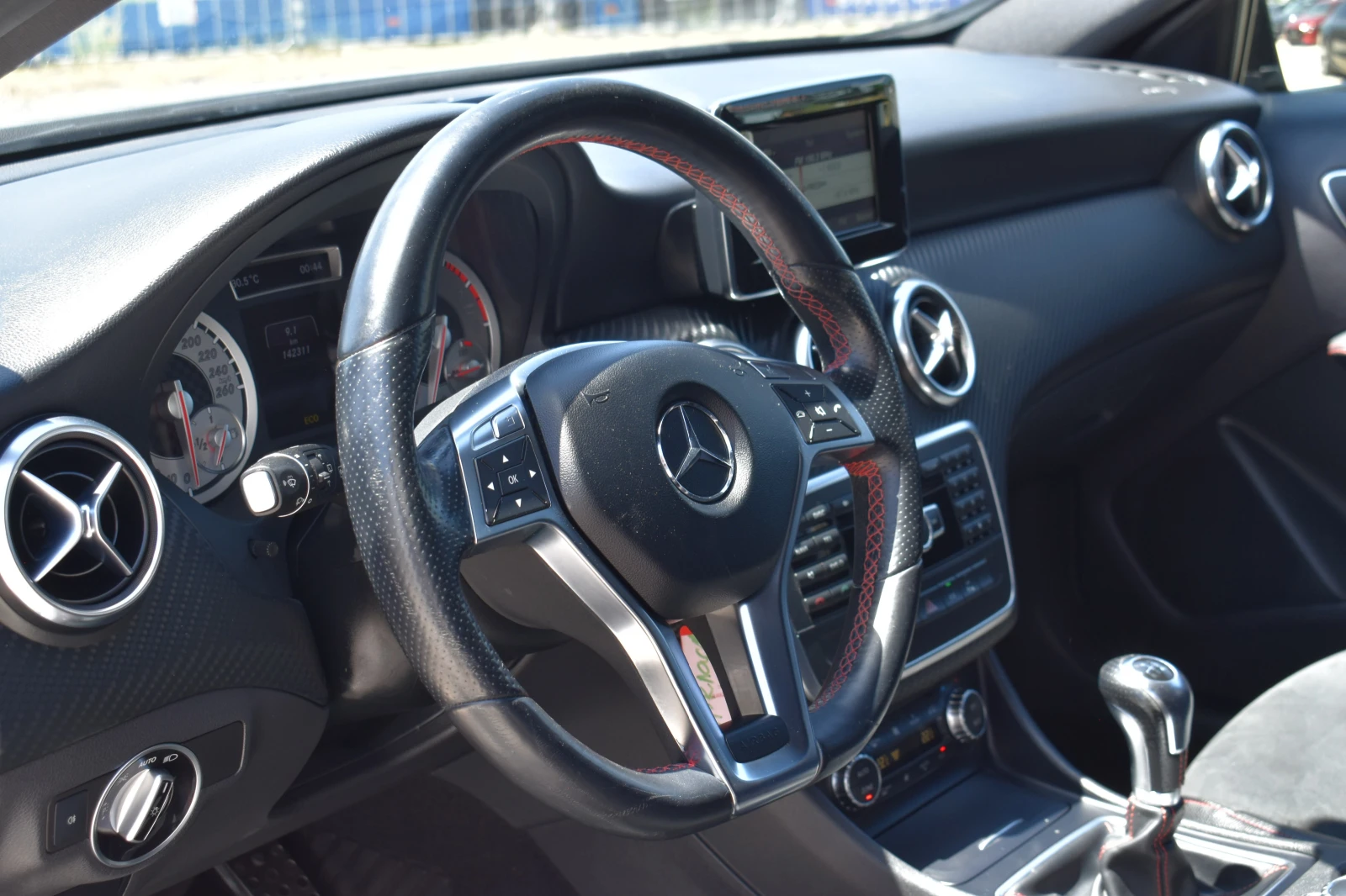 Mercedes-Benz A 200 AMG-LINE* FULL-LED - изображение 9