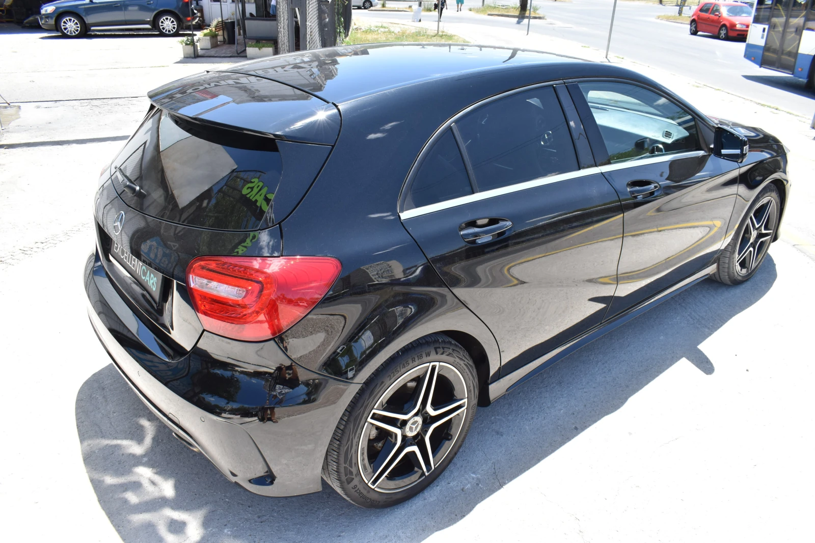 Mercedes-Benz A 200 AMG-LINE* FULL-LED - изображение 5