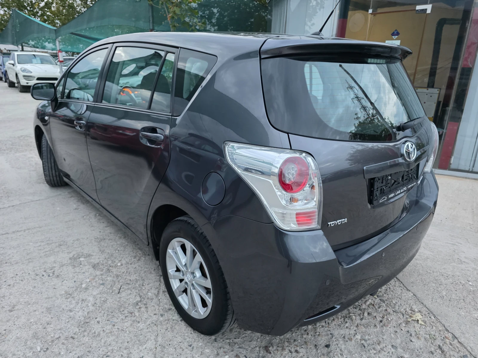 Toyota Verso 1.8 Vvti 7-места Панорама - изображение 2