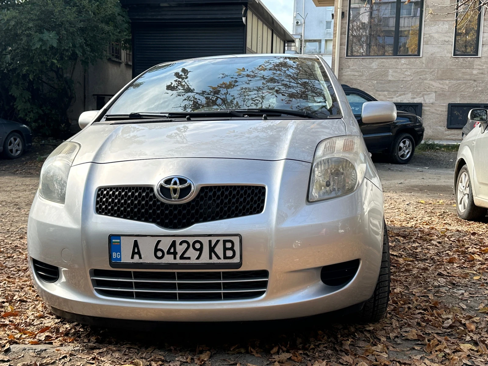 Toyota Yaris  - изображение 2