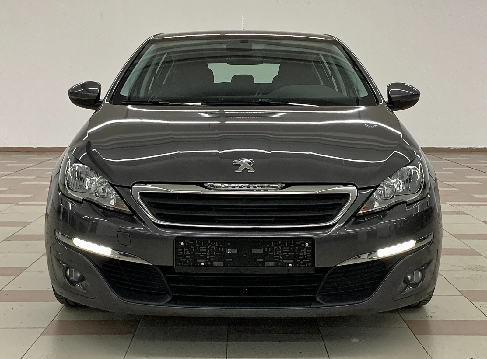 Peugeot 308 1.6blueHDI #NAVIGACIA#PARKTRONIK#AVTOPILOT# - изображение 5