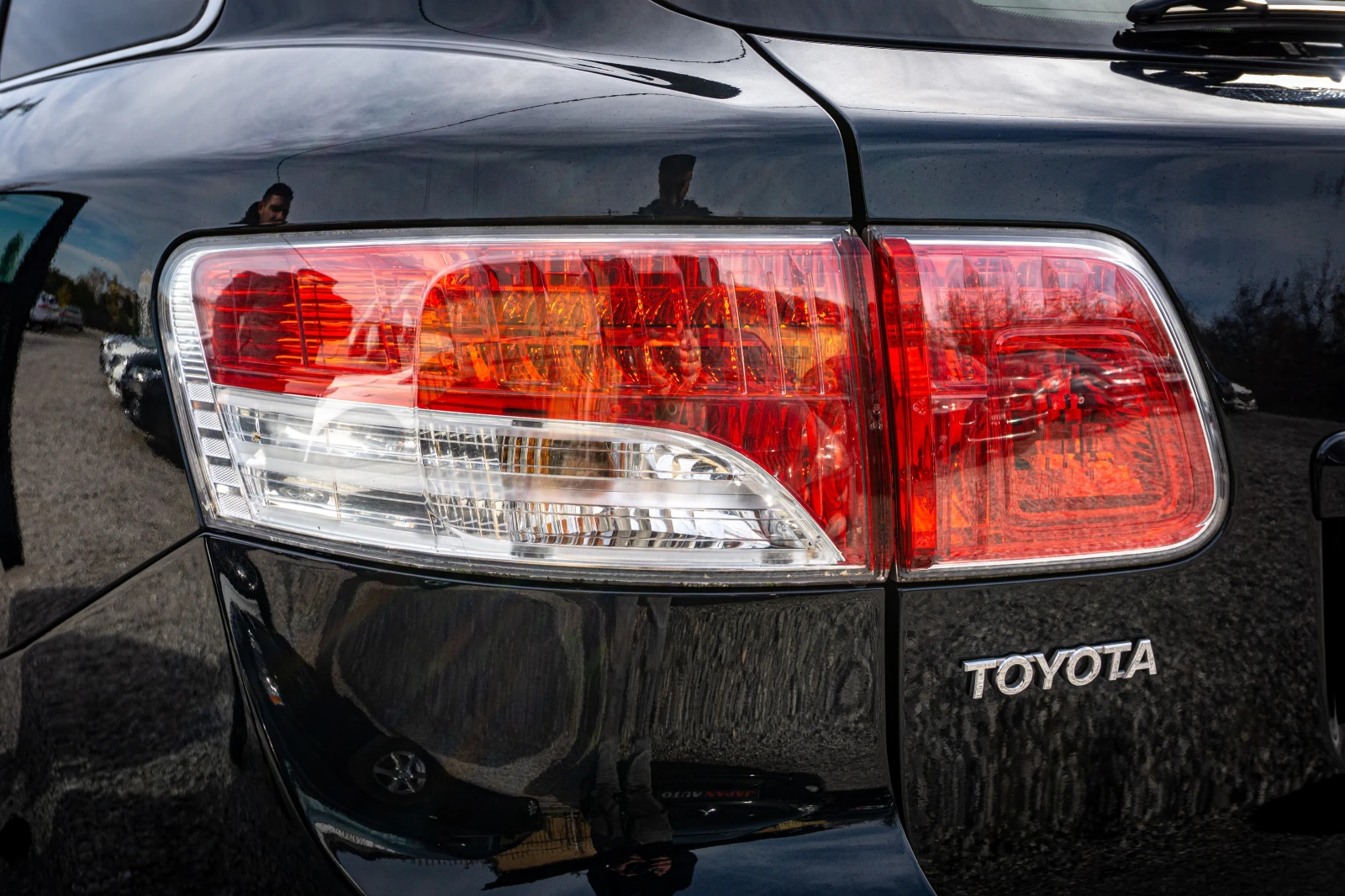 Toyota Avensis 1.8 VVT-i |   |  |  | !!! | Mobile.bg   9