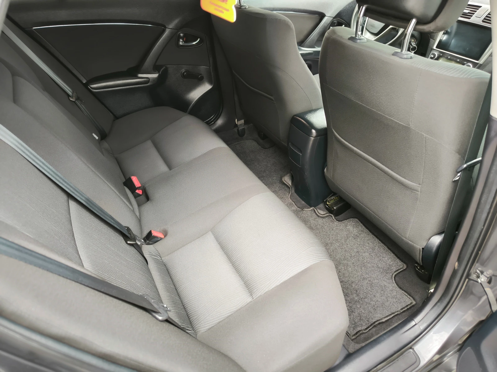 Toyota Avensis 2, 0 D-4D 126k.c.6ck.* *  5! | Mobile.bg   13