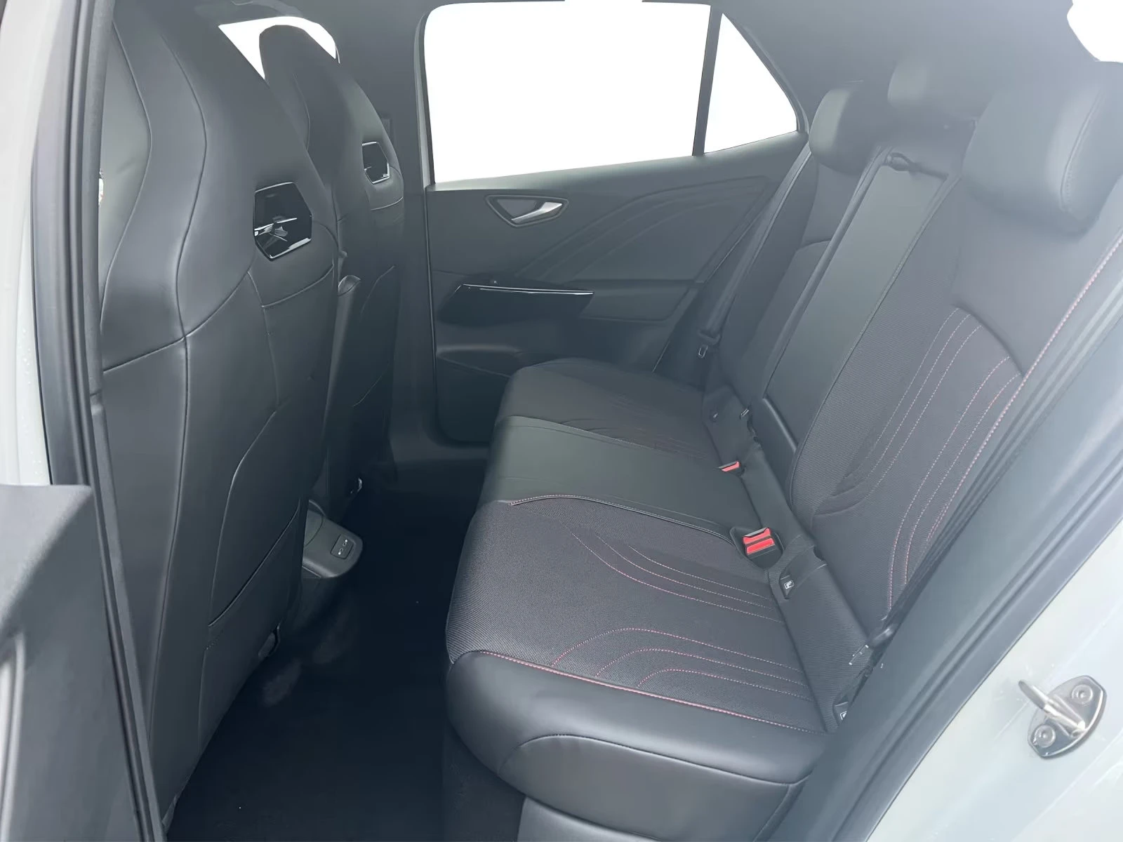 VW ID.3 GTX/286HP/MATRIX/CAM/NAVI/CPLAY/788g | Mobile.bg � ����������� 15