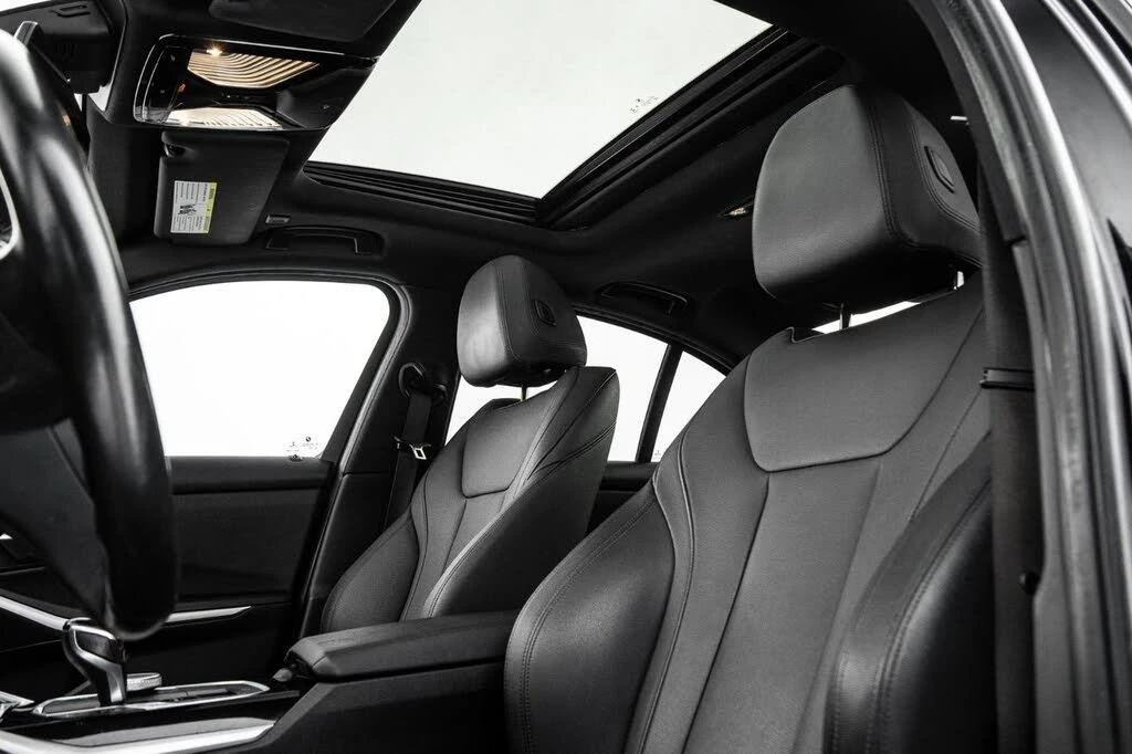 BMW 330 i* XDRIVE* ШИБИДАХ* ПОДГРЕВ* КАМЕРА* CARPLAY - изображение 7