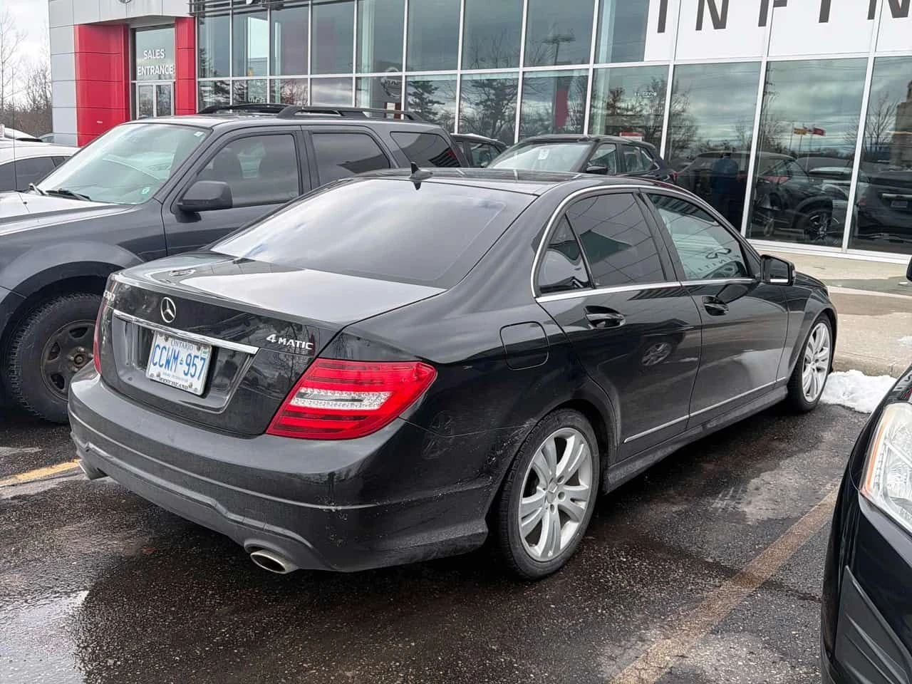 Mercedes-Benz C 300 4MATIC / ПОДГРЕВИ / ПАНОРАМА / ОТ ПРЕДСТАВИТЕЛСТВО, снимка 16 - Автомобили и джипове - 53871849