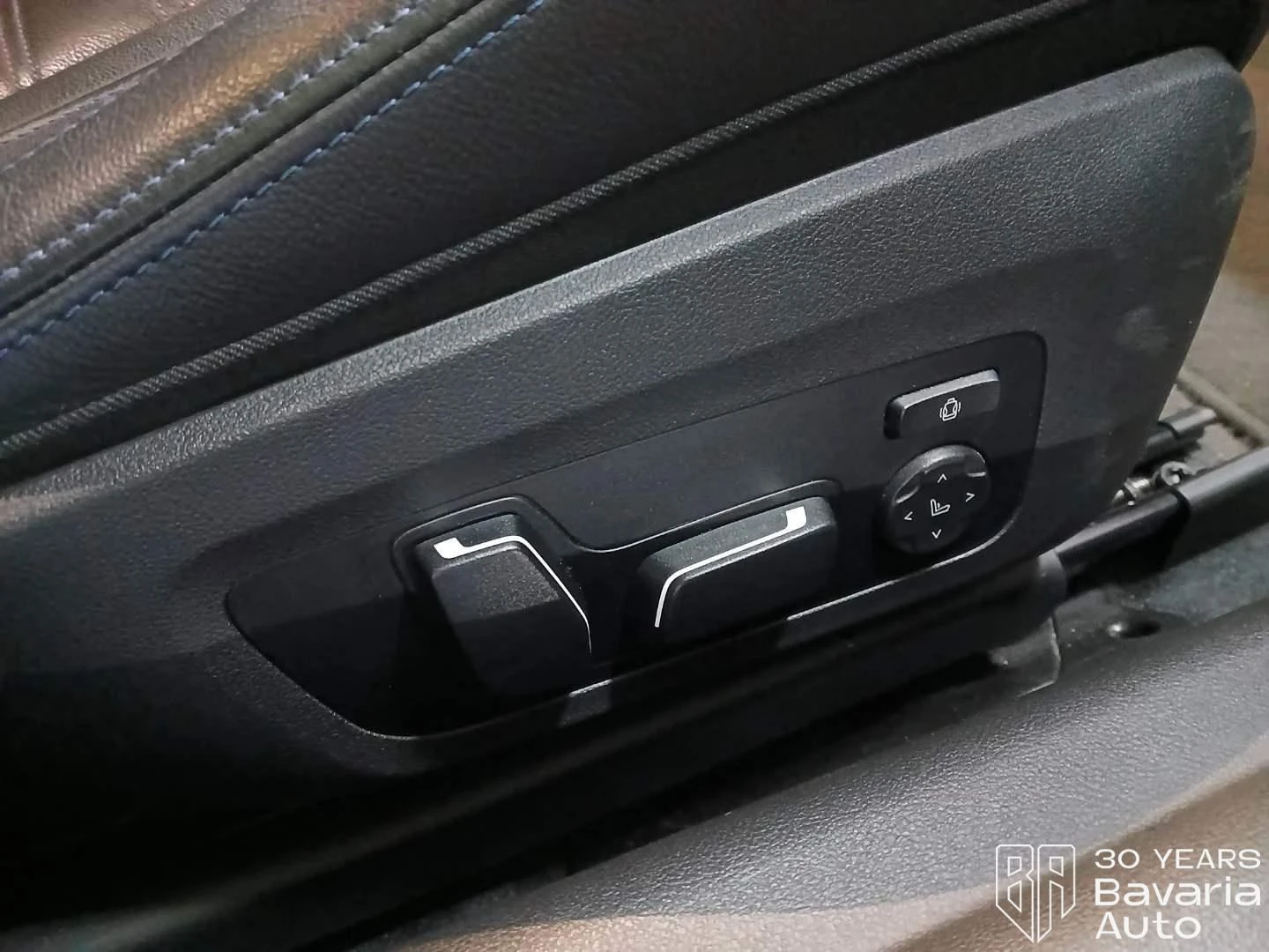 BMW M2 Coupe Sportautomatic, снимка 15 - Автомобили и джипове - 54345279