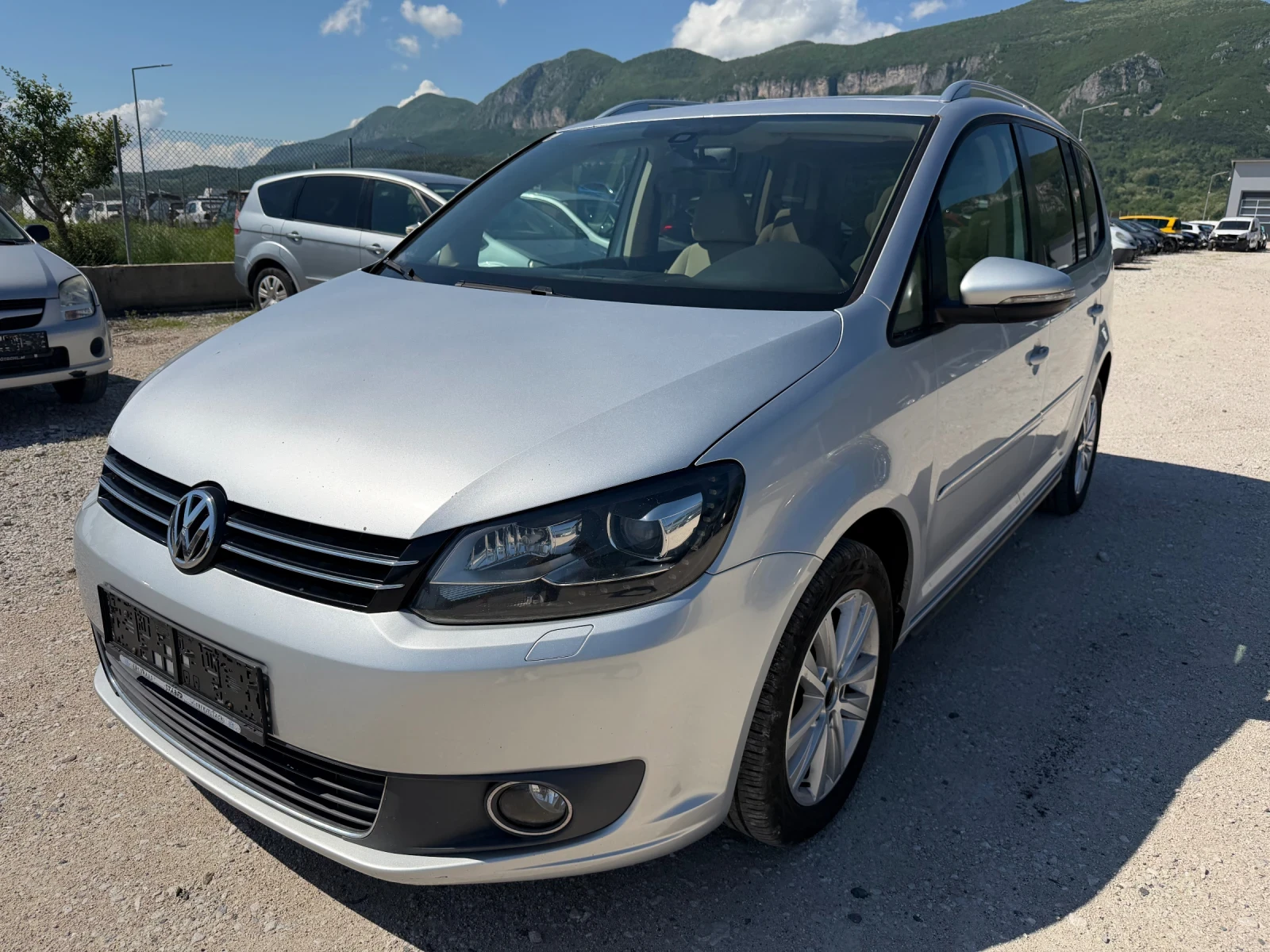 VW Touran 2.0/140кс Панорама, Кожа, Ксенон, Лед фарове, Нави