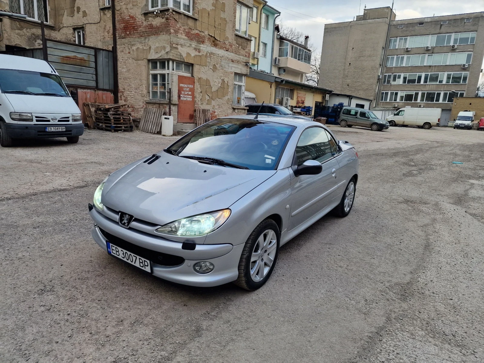 Peugeot 206 CC, снимка 3 - Автомобили и джипове - 54668494