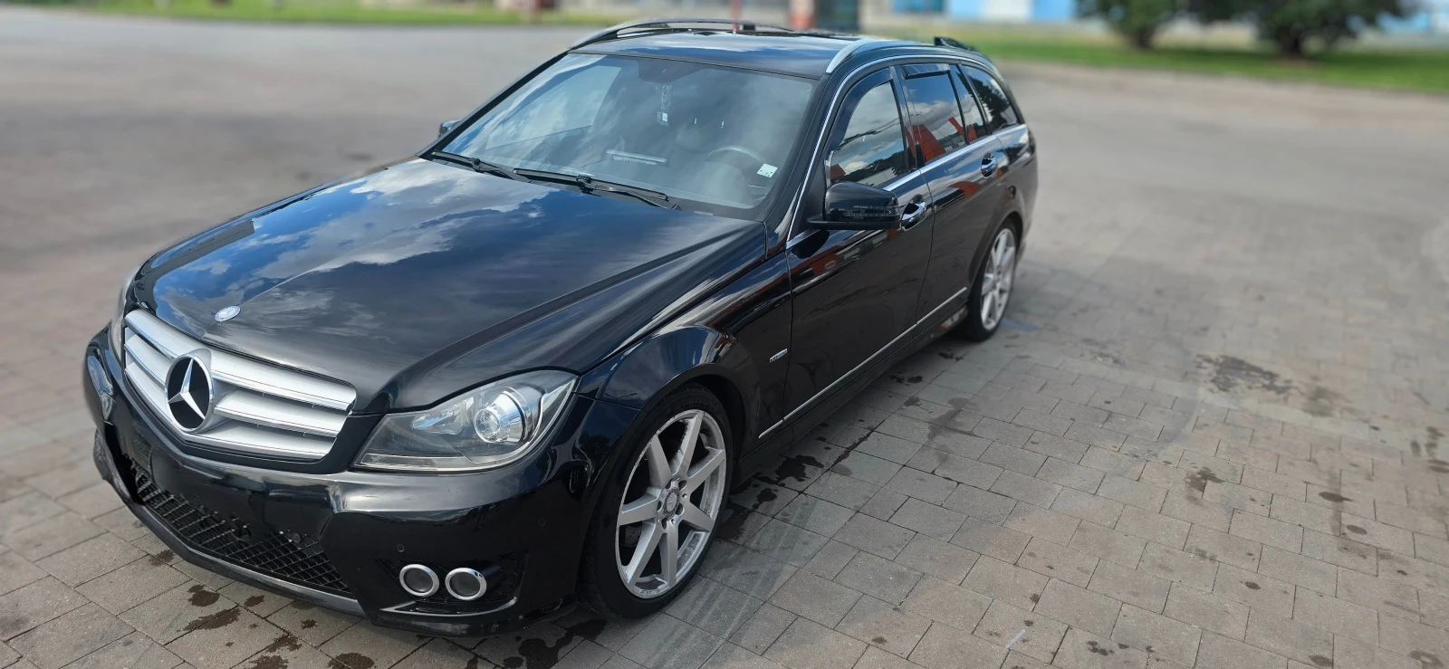 Mercedes-Benz C 220, снимка 2 - Автомобили и джипове - 55037928