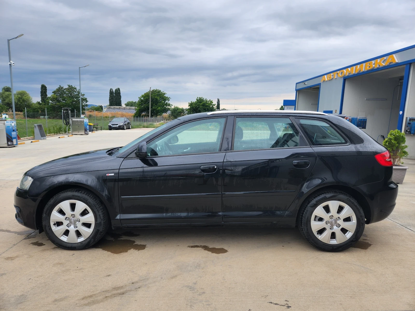 Audi A3 1.9TDI SPORTBACK FACELIFT S-LINE, снимка 4 - Автомобили и джипове - 55406049