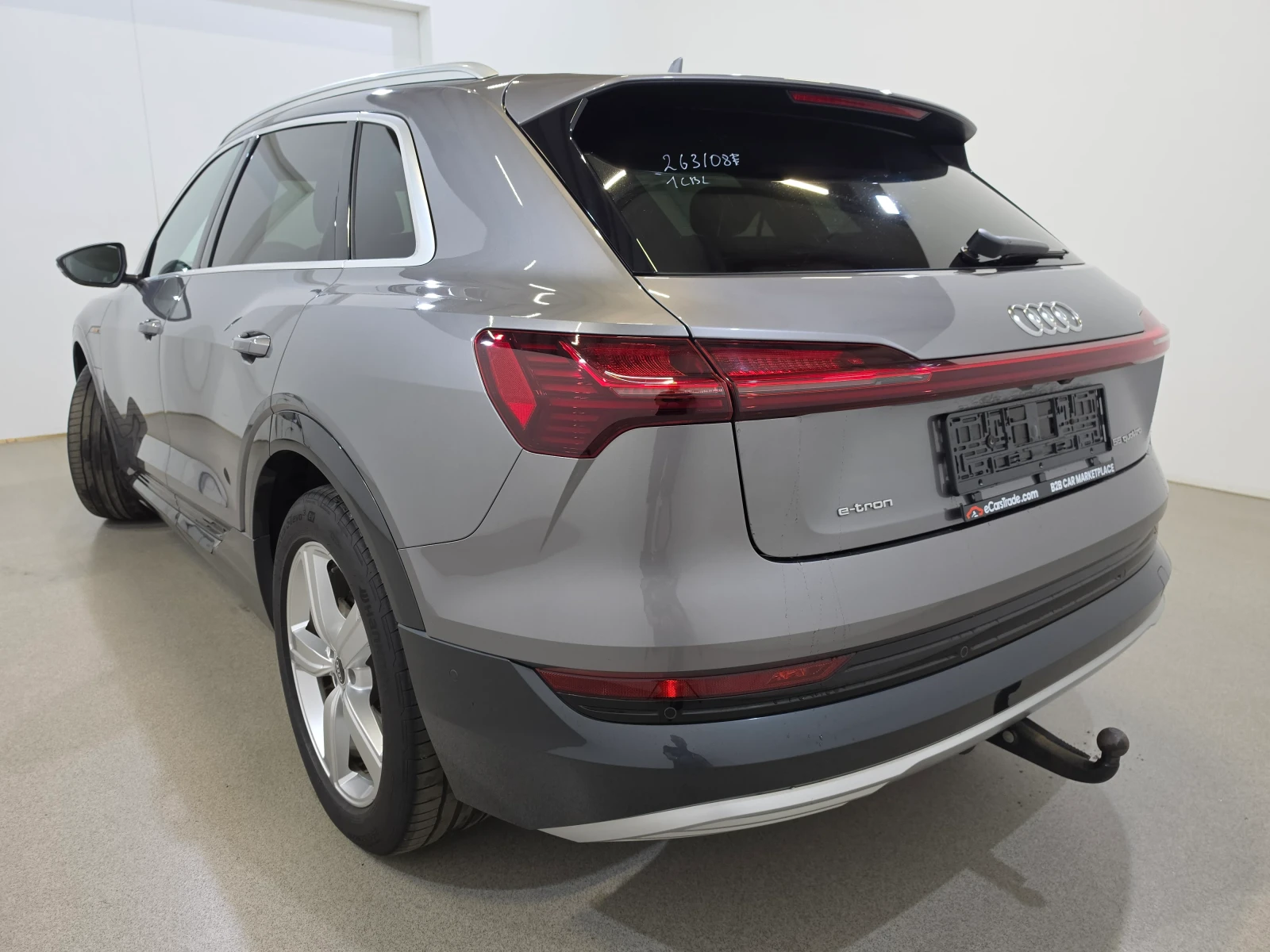 Audi E-Tron 55 Quattro Европейска Advanced Pano LED-Matrix, снимка 3 - Автомобили и джипове - 55829994