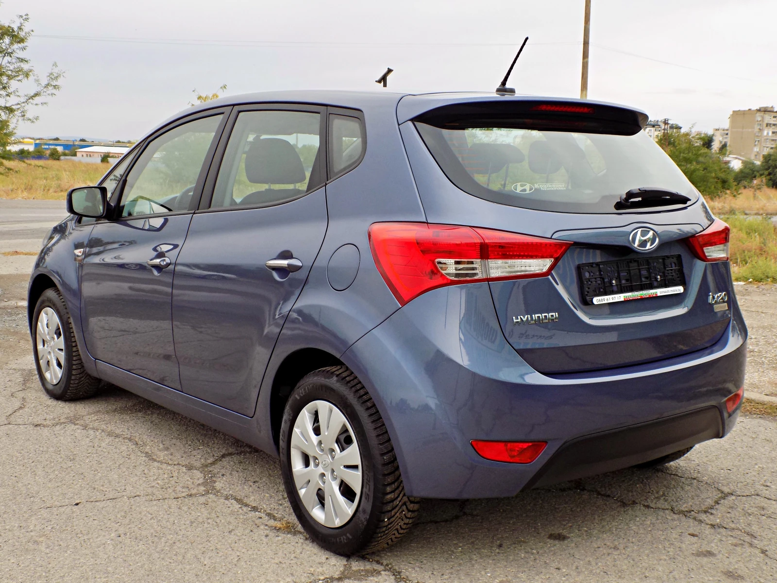 Hyundai Ix20 1.4i/КЛИМАТРОНИК/РЕАЛНИ КМ, снимка 5 - Автомобили и джипове - 56274846