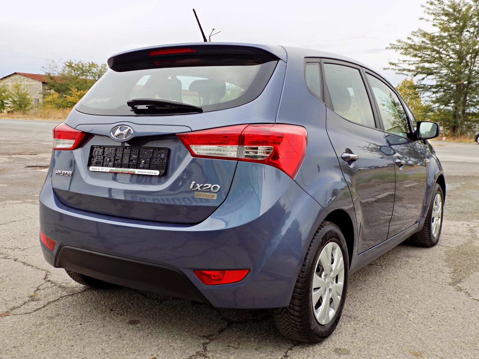 Hyundai Ix20 1.4i/КЛИМАТРОНИК/РЕАЛНИ КМ, снимка 4 - Автомобили и джипове - 56274846
