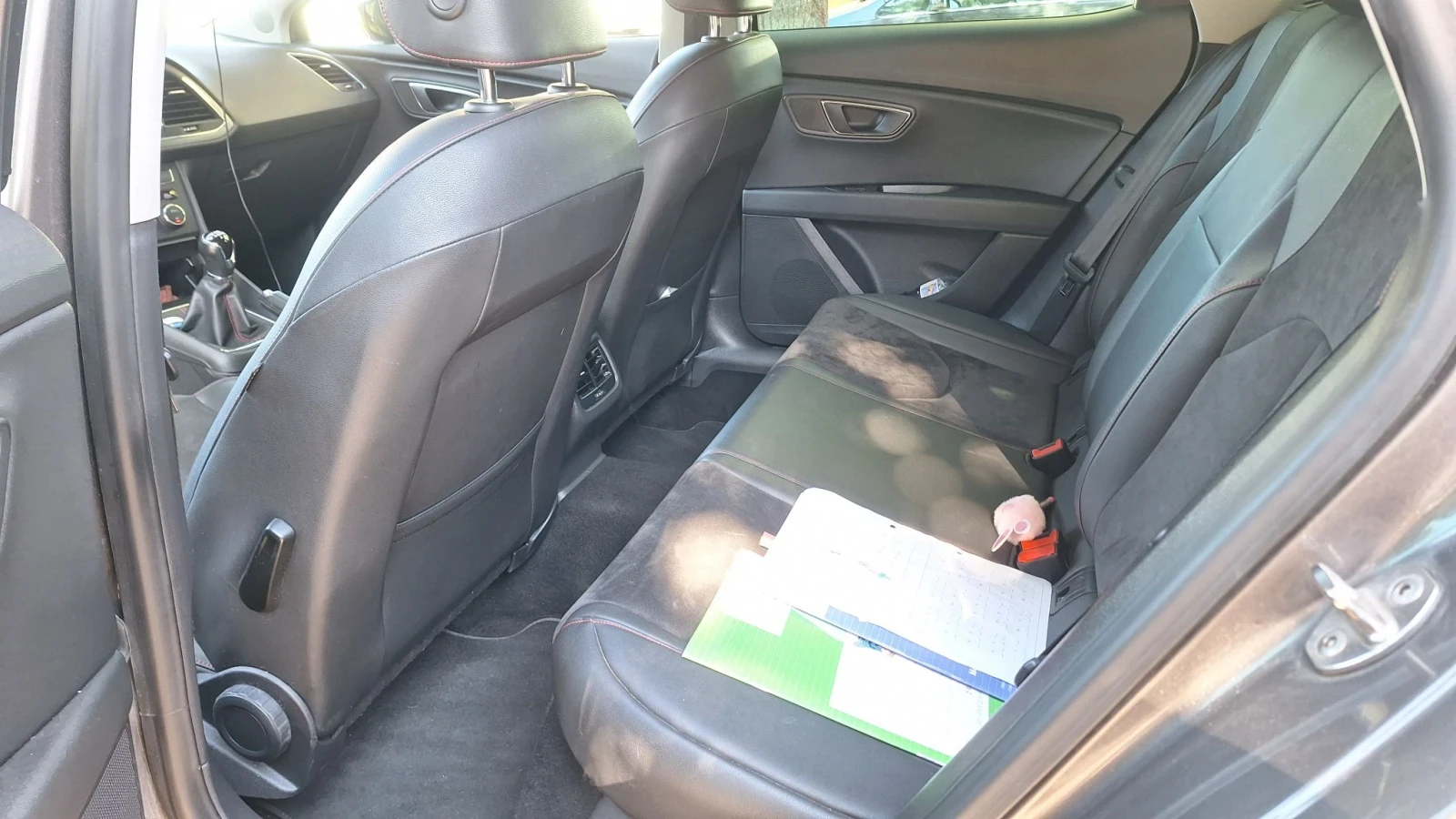 Seat Leon 2.0TDI , снимка 8 - Автомобили и джипове - 56375539