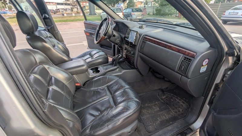 Jeep Grand cherokee, снимка 13 - Автомобили и джипове - 51315944