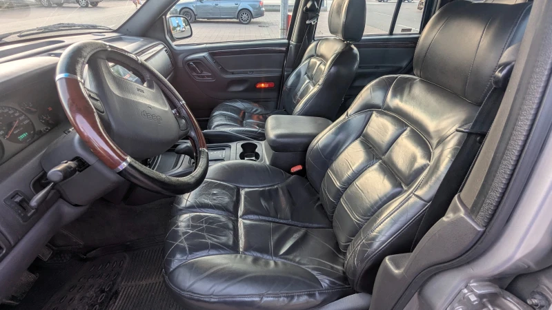 Jeep Grand cherokee, снимка 9 - Автомобили и джипове - 51315944
