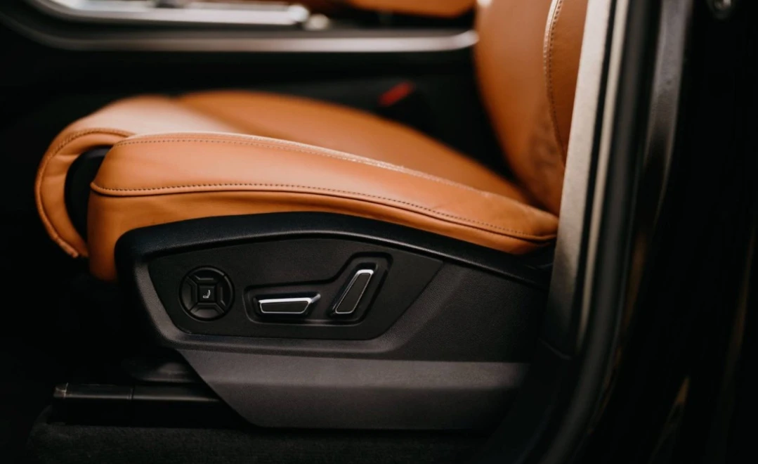 Audi RSQ8 4.0 TFSI Quattro - изображение 6