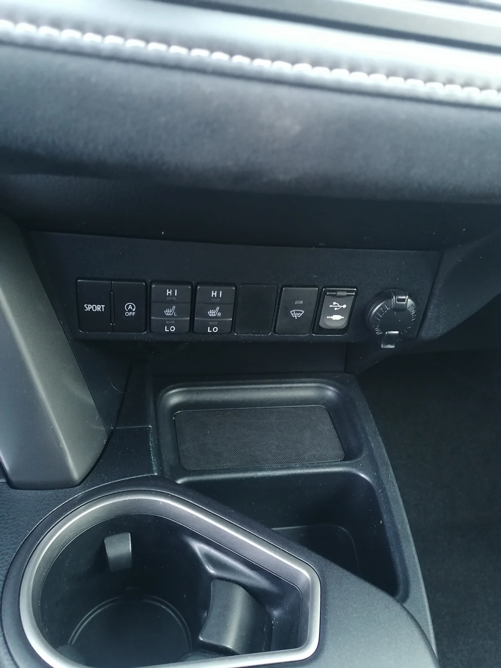 Toyota Rav4 2.0i 4x4 Full - изображение 10