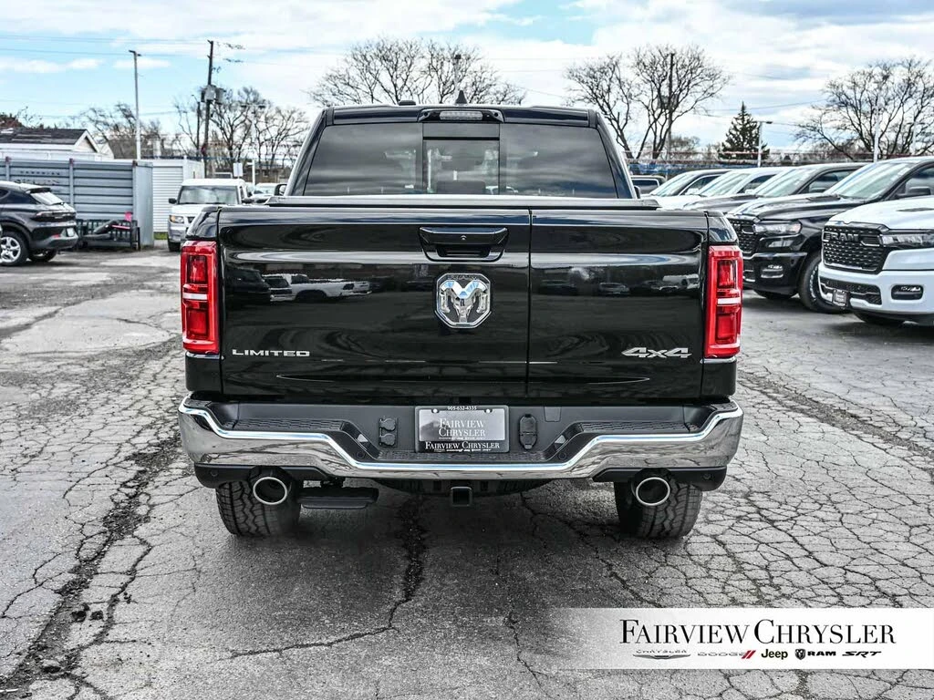 Dodge RAM 1500 Limited Crew Cab 4WD, снимка 10 - Автомобили и джипове - 54611845