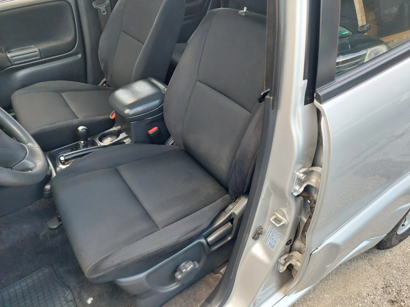 Suzuki Grand vitara 2.0i--128kc-ТОП СЪСТОЯНИЕ, снимка 10 - Автомобили и джипове - 54964923