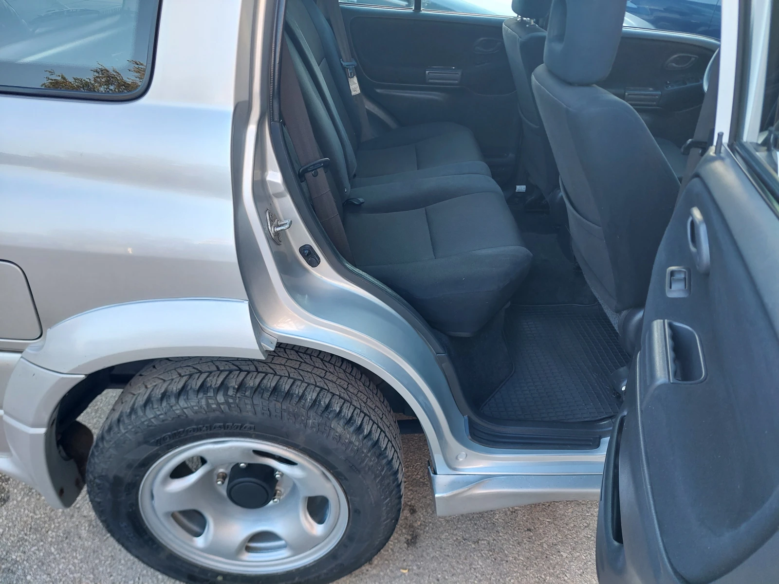 Suzuki Grand vitara 2.0i--128kc-ТОП СЪСТОЯНИЕ, снимка 11 - Автомобили и джипове - 54964923