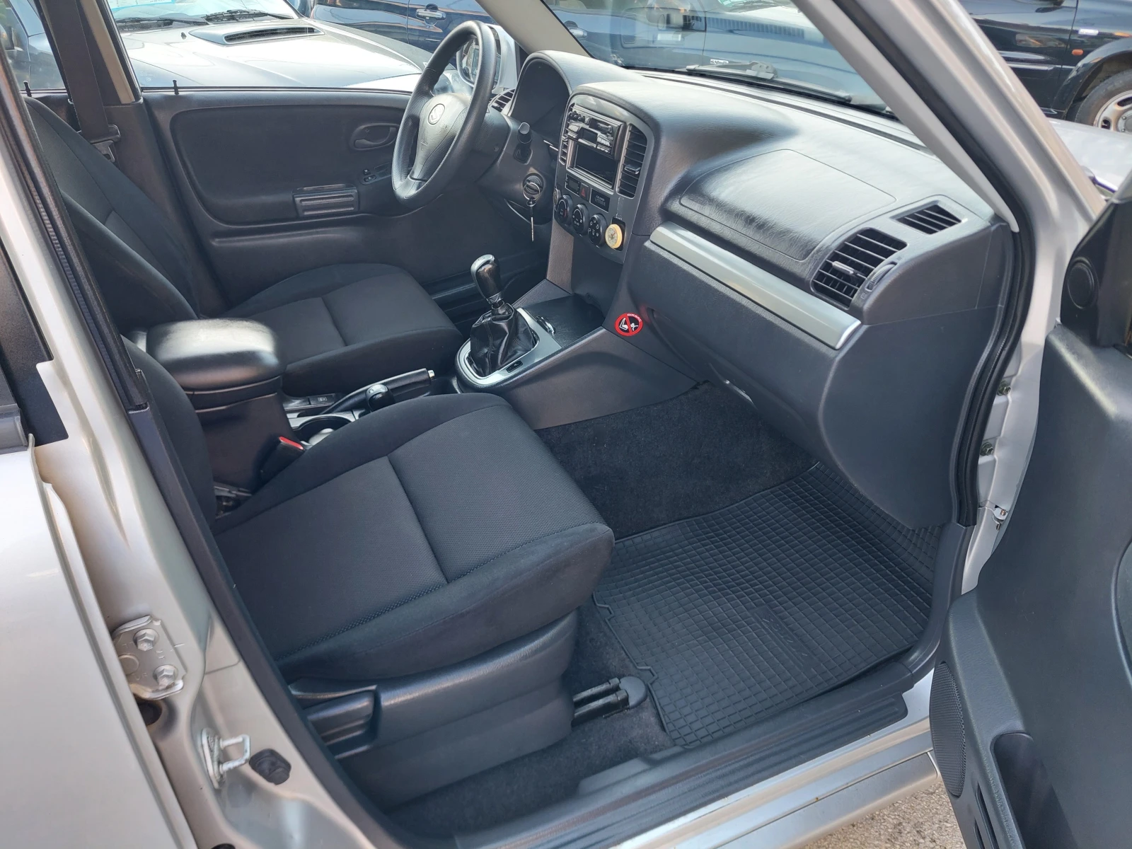 Suzuki Grand vitara 2.0i--128kc-ТОП СЪСТОЯНИЕ, снимка 7 - Автомобили и джипове - 54964923