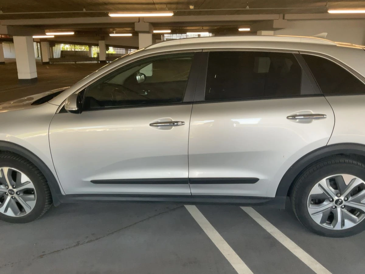 Kia Niro ОЧАКВАН ВНОС СМЯНА НА ЦВЯТ 1000евро, снимка 8 - Автомобили и джипове - 55055407